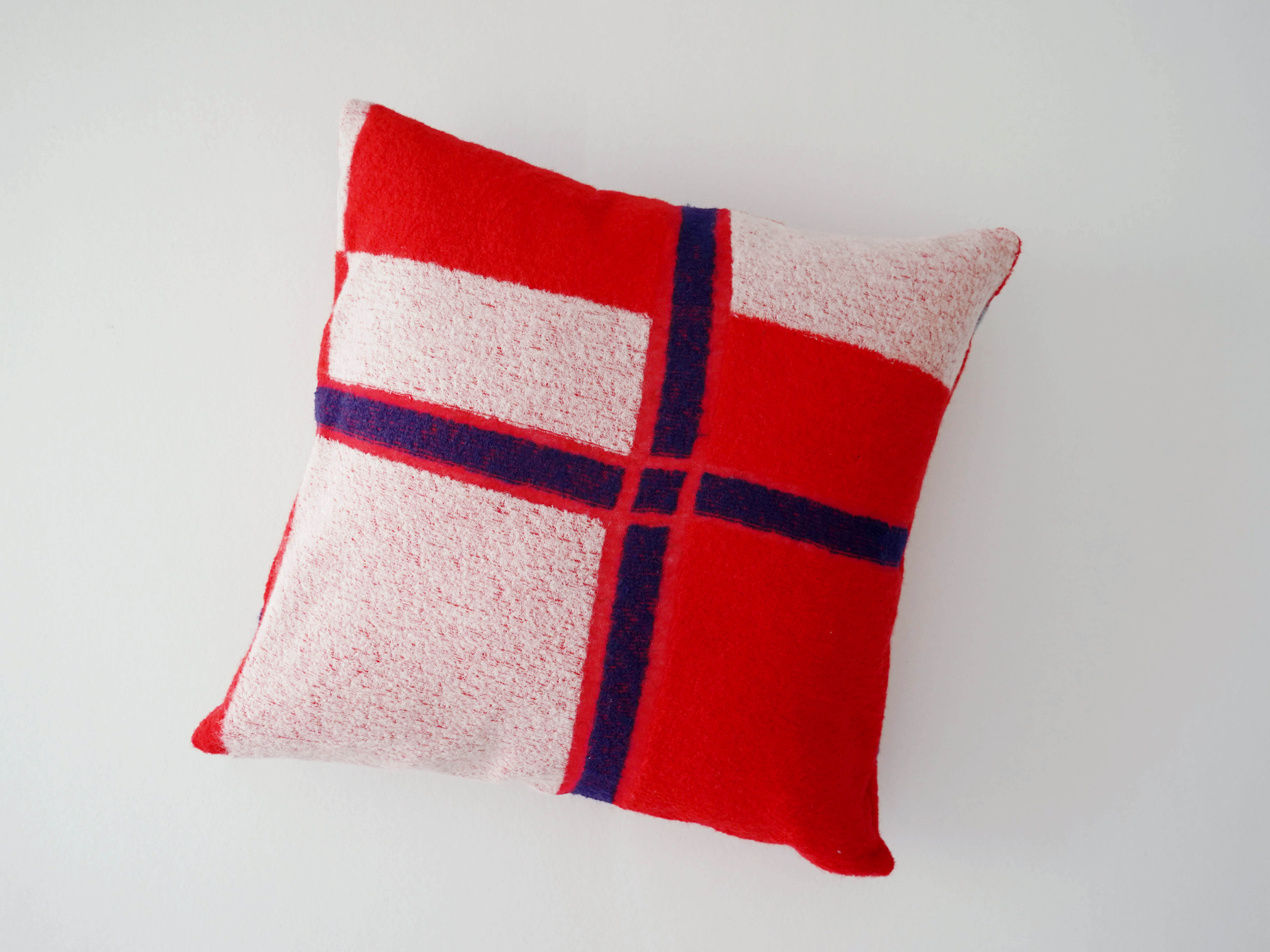 Cushion Cover (tanbo_red)