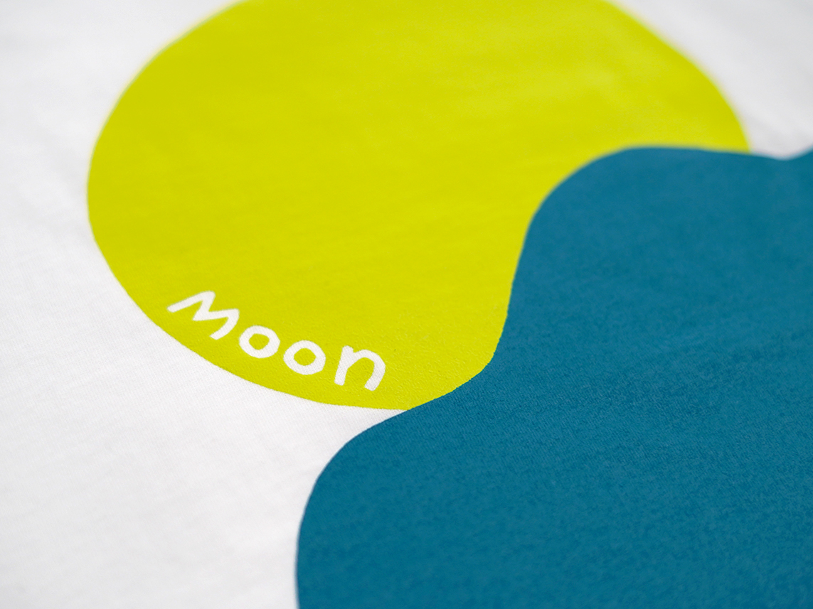 【mountain&moon】Women’s T-shirt
